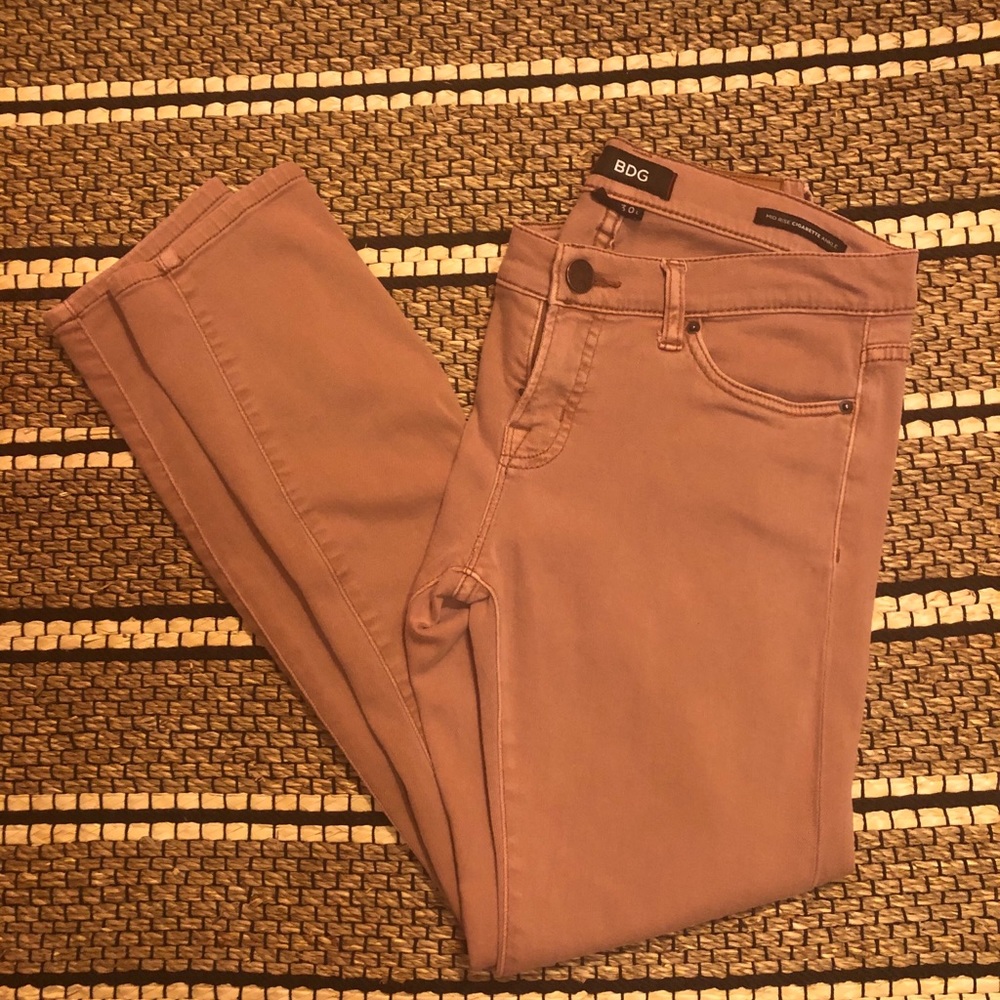 UO 🤙🏽Dusty pink pants